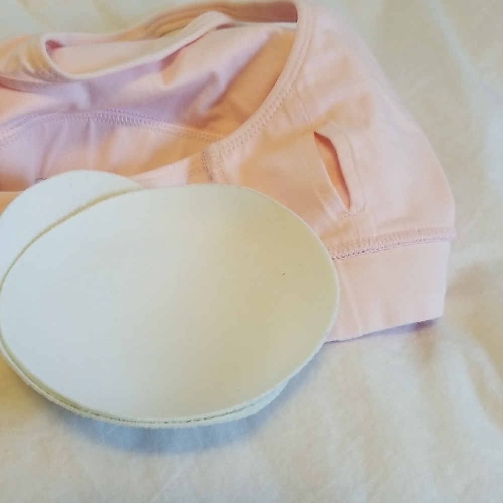 2 Pact Organic Cotton racer back bras, one light Pink, one Blk - Picture 10 of 10